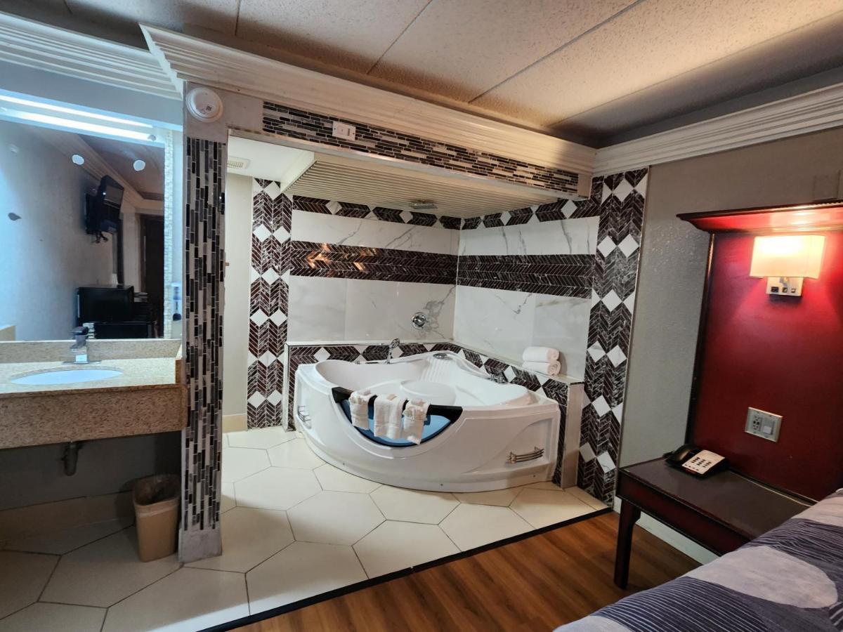 Americas Best Value Inn And Suites Little Rock Esterno foto