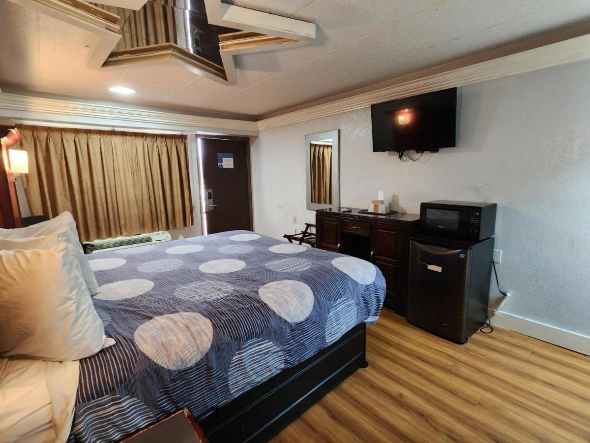 Americas Best Value Inn And Suites Little Rock Esterno foto