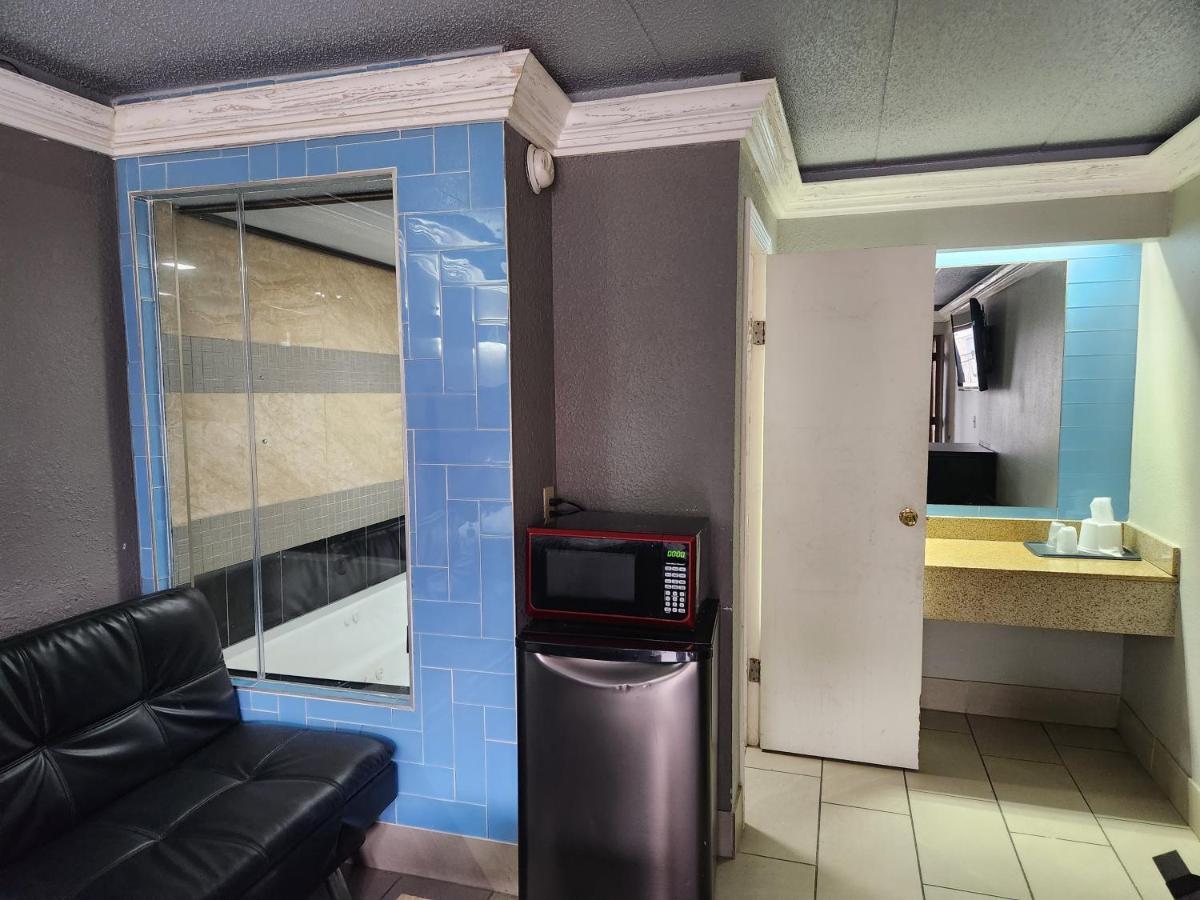 Americas Best Value Inn And Suites Little Rock Esterno foto