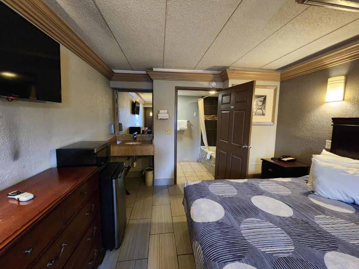 Americas Best Value Inn And Suites Little Rock Esterno foto