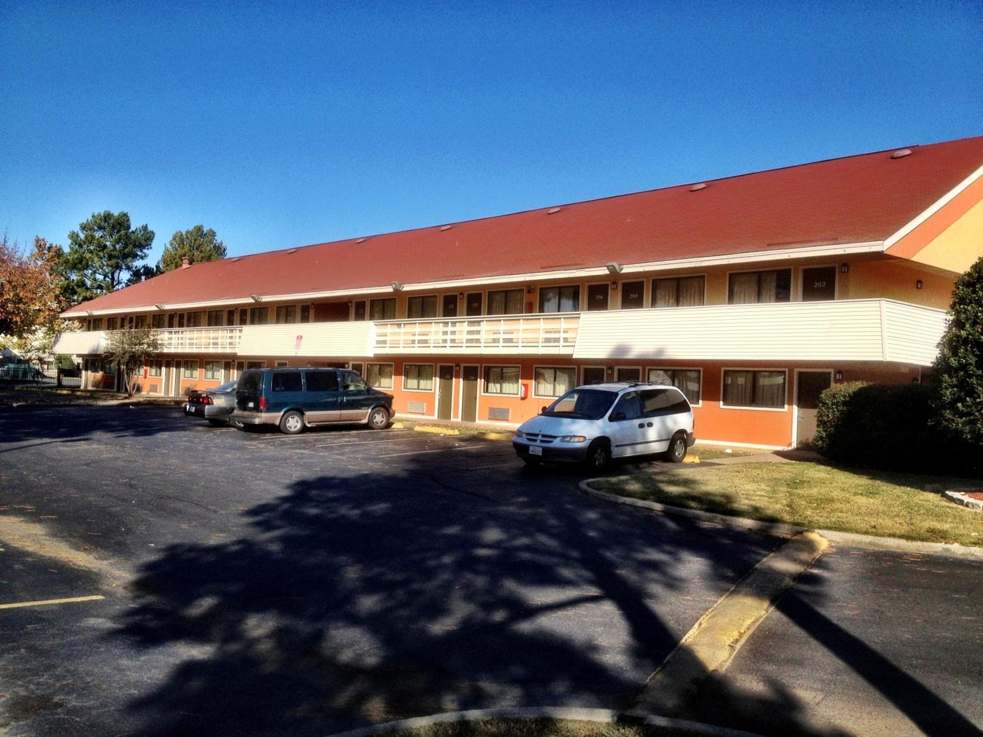 Americas Best Value Inn And Suites Little Rock Esterno foto