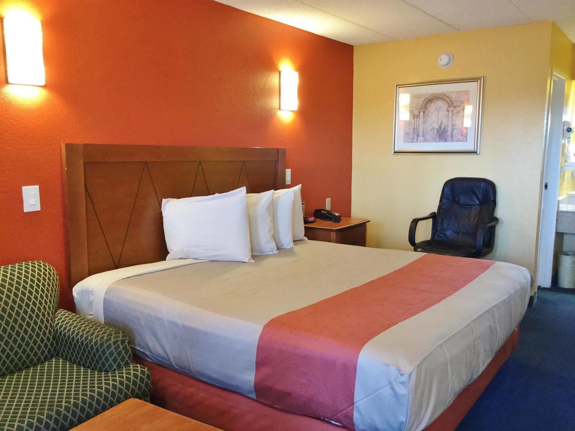 Americas Best Value Inn And Suites Little Rock Esterno foto